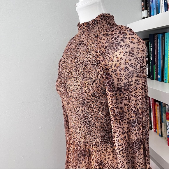 Monique Lhuillier Leopard Animal Print Chiffon Smocked Dress Sz 4 - Picture 6 of 14